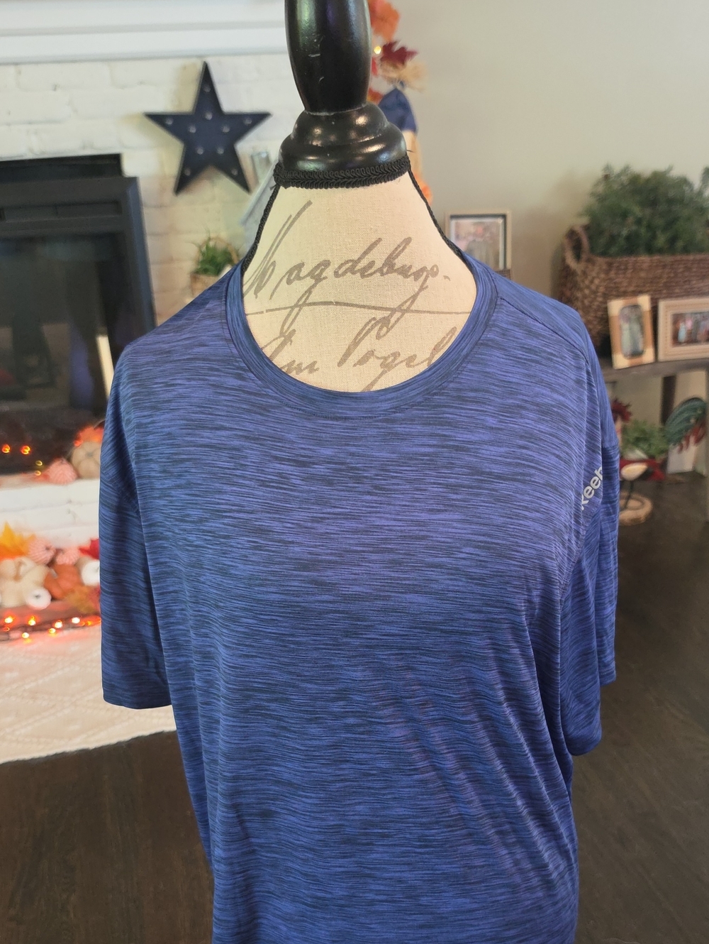 Reebok Men's Heathered Navy Blue Performance Tee